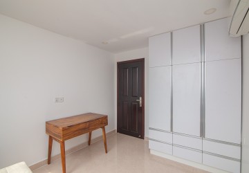 17th Floor 3 Bedroom Condo For Sale - Mekong View 6, Phnom Penh thumbnail
