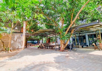 6 Bedroom Compound House For Sale - Slor Kram, Siem Reap thumbnail