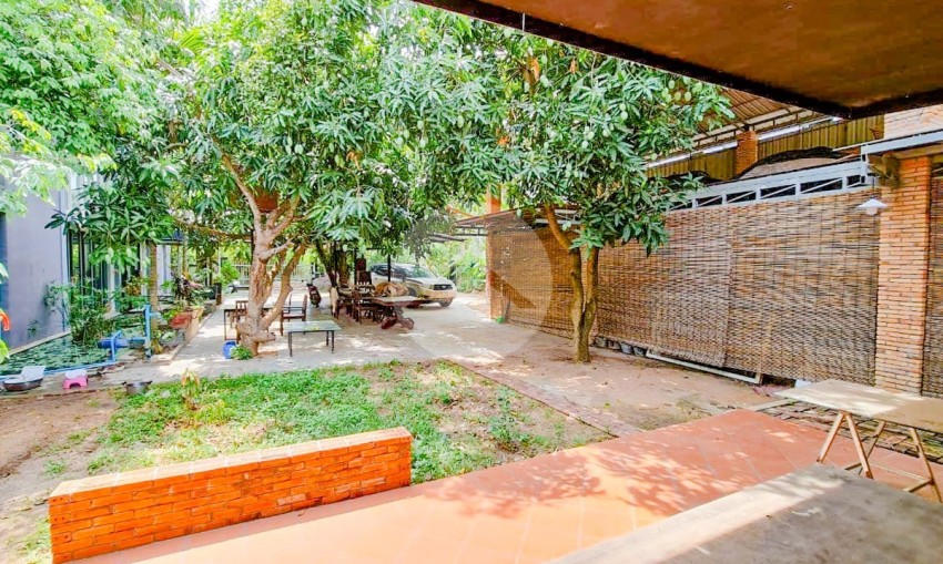 6 Bedroom Compound House For Sale - Slor Kram, Siem Reap