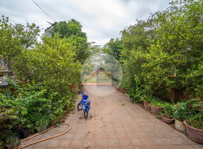 1 Bedroom House For Sale - Chreav, Siem Reap