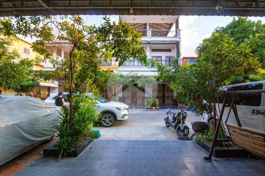 2 Bedroom Flat House For Sale - Borey New World, Chamkar Doung, Phnom Penh