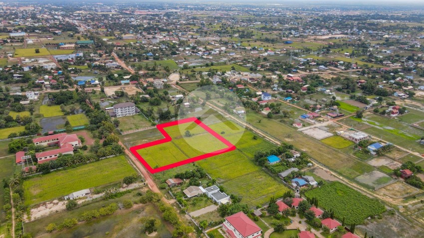 7709 Sqm Land For Sale - Chreav, Siem Reap