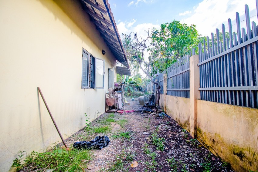 3 Bedroom House  For Sale - Sala Kamreuk, Siem Reap