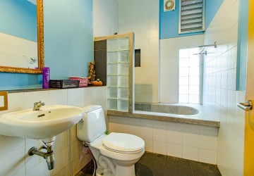 3 Bedroom House  For Sale - Sala Kamreuk, Siem Reap thumbnail