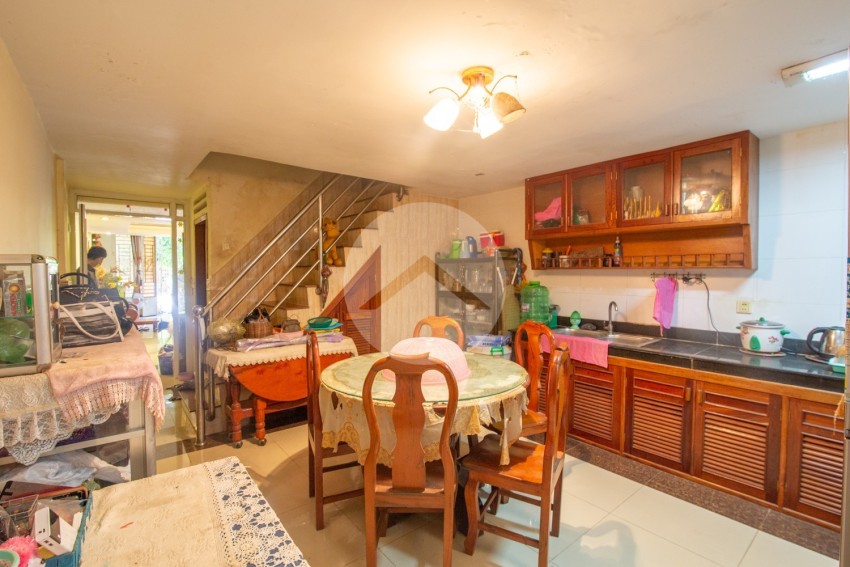 6 Bedroom Flat House For Sale -  Borey New World, Chamkar Doung, Phnom Penh