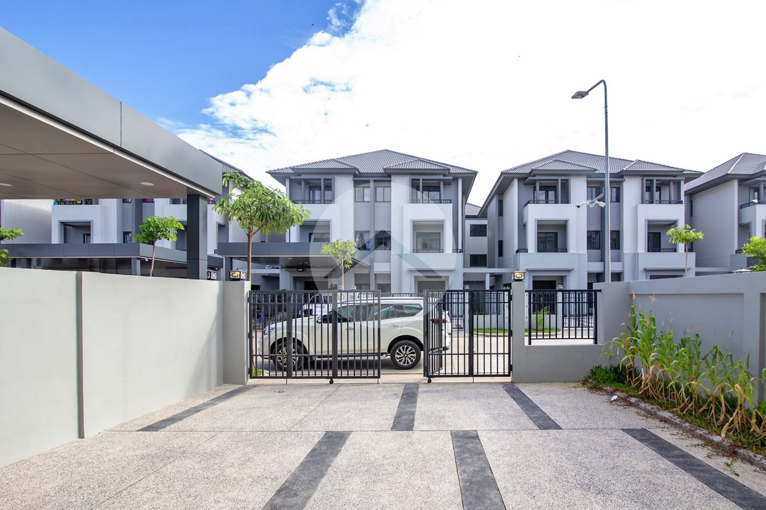 4 Bedroom Twin Villa For Sale - Chip Mong 50M, Phnom Penh - Image 3