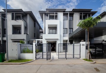 4 Bedroom Twin Villa For Sale - Chip Mong 50m, Phnom Penh thumbnail