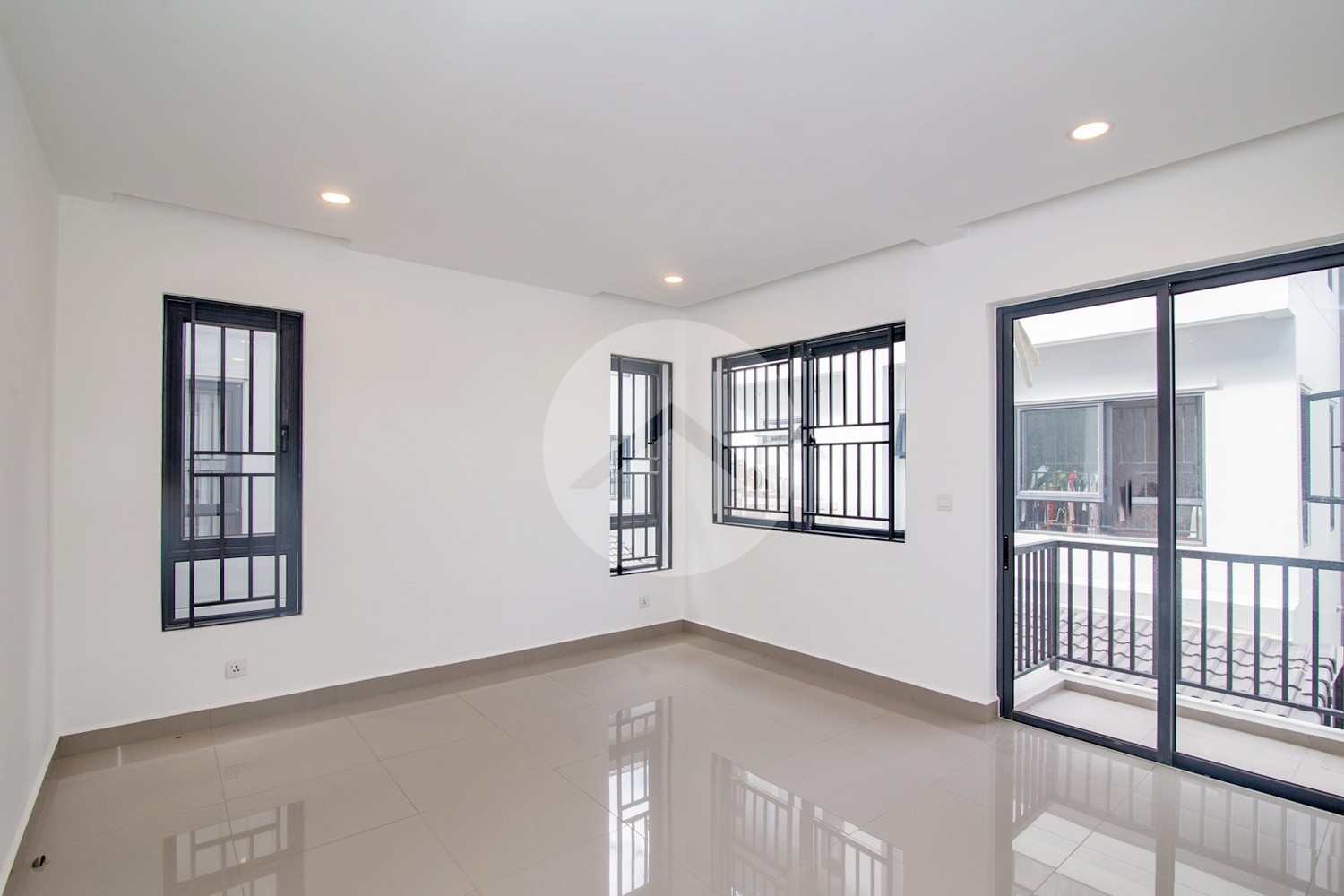 4 Bedroom Twin Villa For Sale - Chip Mong 50M, Phnom Penh - Image 11