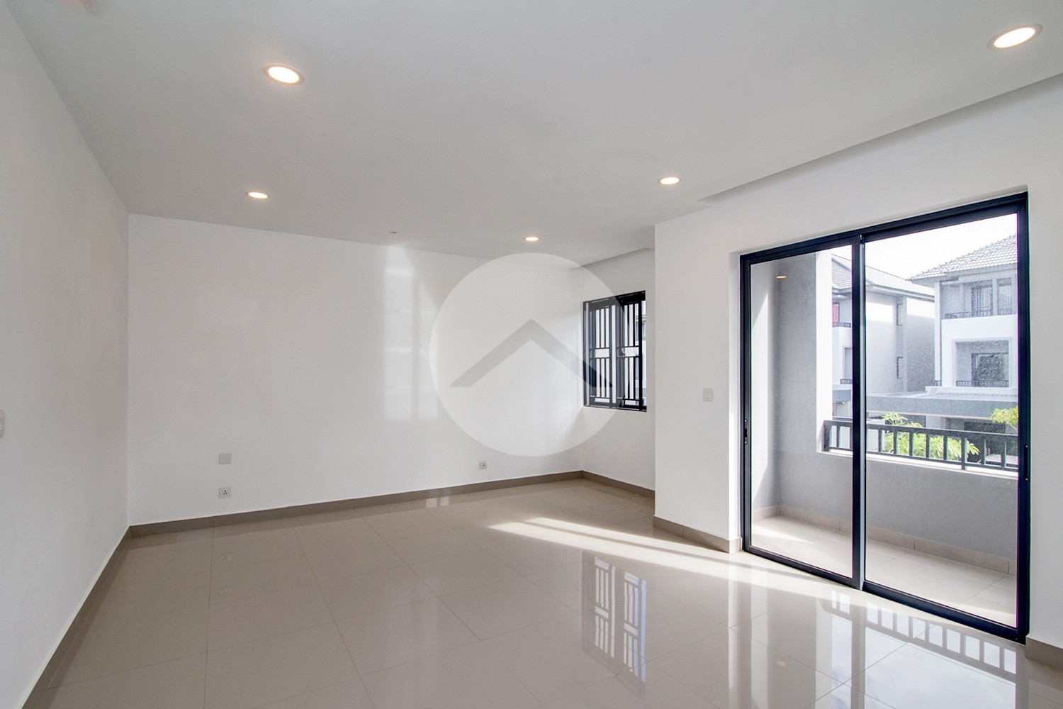 4 Bedroom Twin Villa For Sale - Chip Mong 50M, Phnom Penh - Image 12