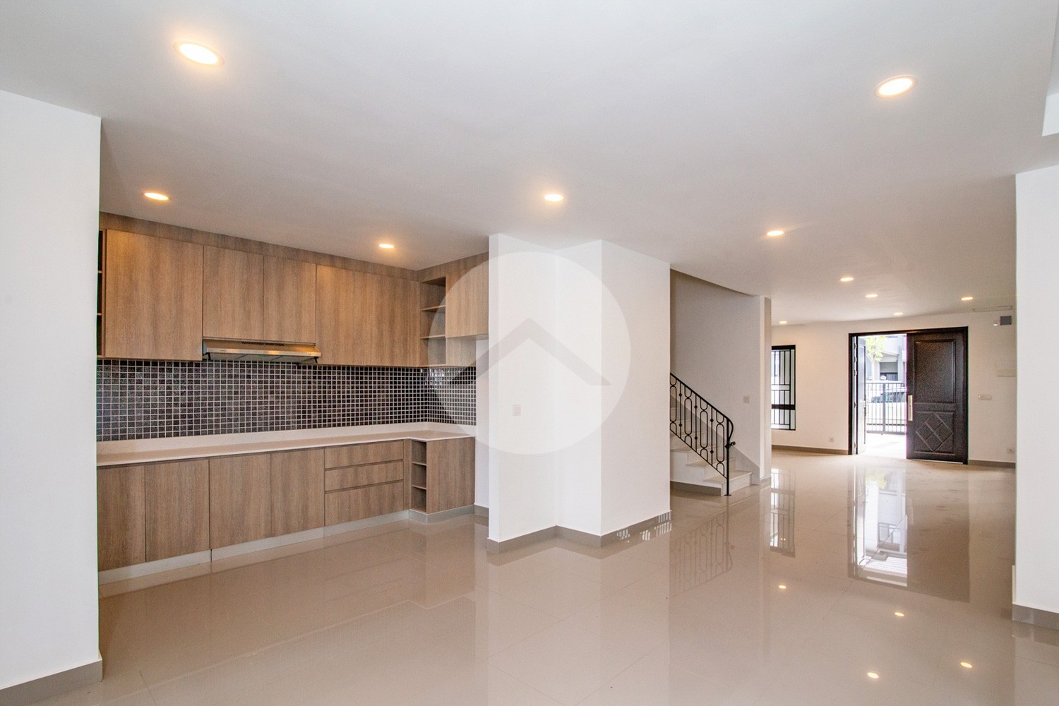 4 Bedroom Twin Villa For Sale - Chip Mong 50M, Phnom Penh - Image 8