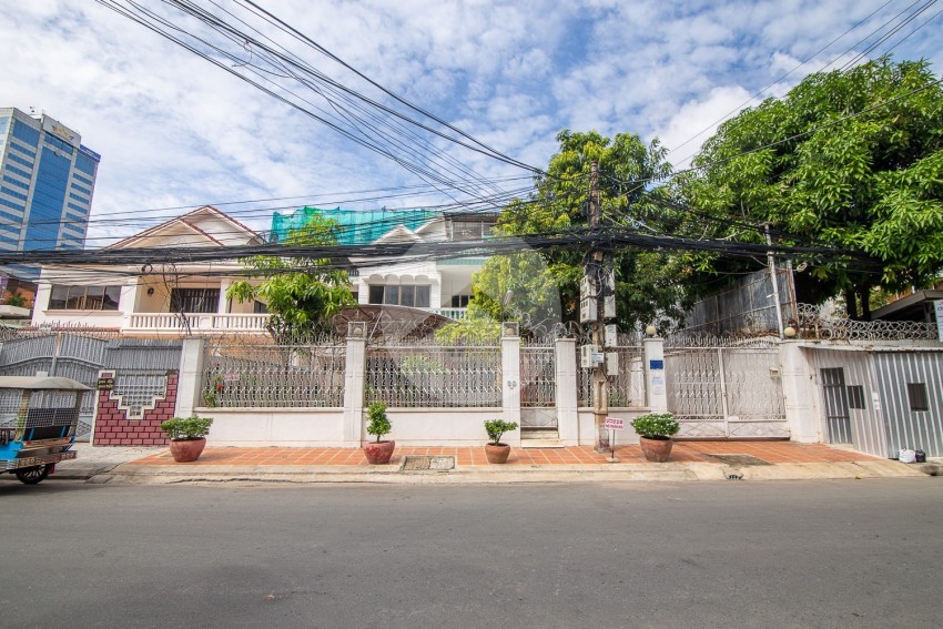9 Room Commercial Villa For Rent - Daun Penh, Phnom Penh