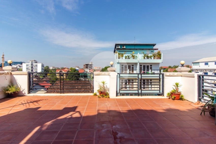 4 Bedroom Commercial Shophouse For Sale - Night Market Area, Siem Reap