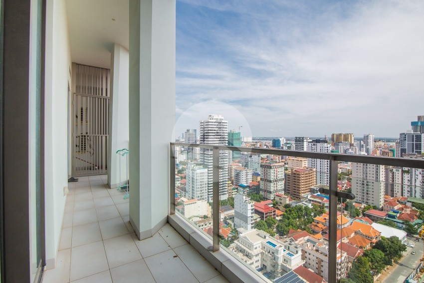 3 Bedroom Apartment For Rent - Embassy Central, BKK1, Phnom Penh