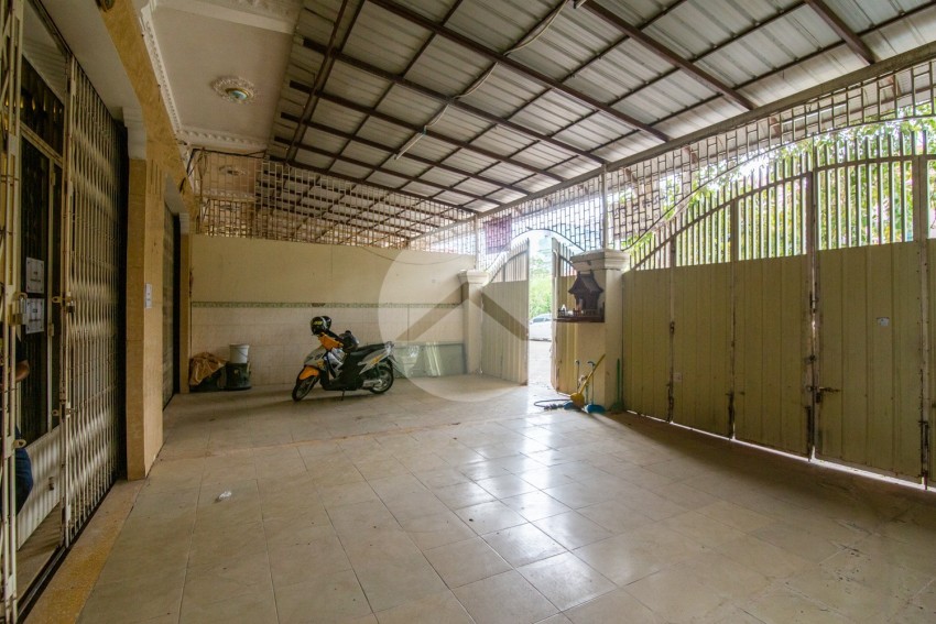 4 Bedroom Double Flat House For Sale - Toul Kork, Phnom Penh