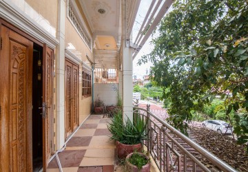 4 Bedroom Double Flat House For Sale - Toul Kork, Phnom Penh thumbnail