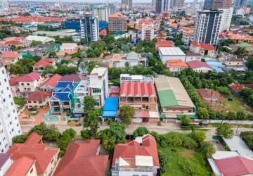 4 Bedroom Double Flat House For Sale - Toul Kork, Phnom Penh thumbnail