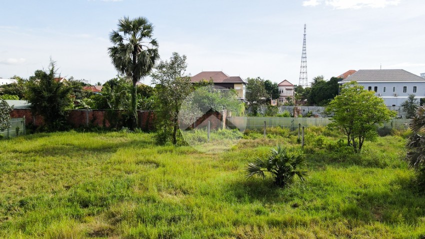   ដីពាណិជ្ជកម្មទំហំ 4,300 ម៉ែត្រការ៉េ សម្រាប់លក់- សង្កាត់សាលាកំរើក, ក្រុងសៀមរាប