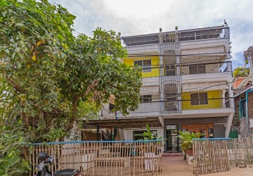 13 Bedroom Commercial Shophouse For Rent - Wat Damnak, Siem Reap thumbnail