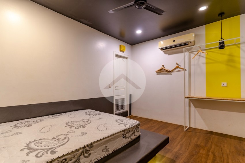 13 Bedroom Commercial Shophouse For Rent - Wat Damnak, Siem Reap