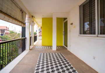 13 Bedroom Commercial Shophouse For Rent - Wat Damnak, Siem Reap thumbnail