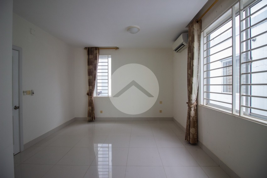 4 Bedroom Link House For Sale - Borey Peng Huoth Boeung Snor, Phnom Penh