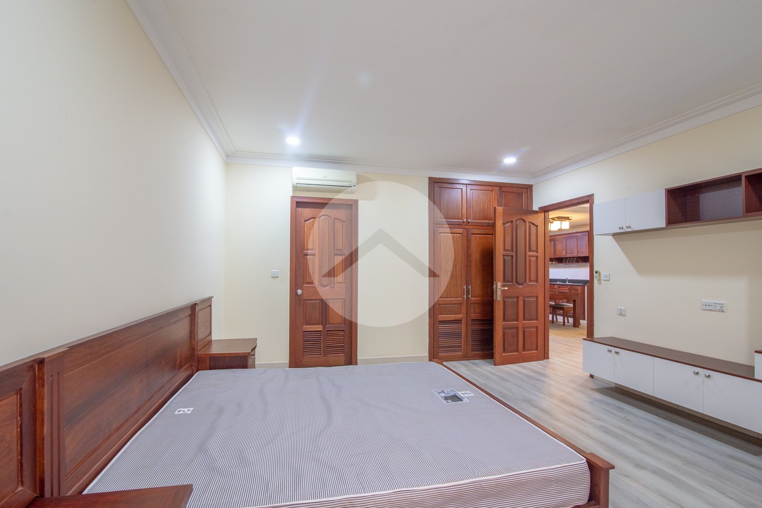 2 Bedroom Apartment For Rent in BKK1 - Phnom Penh