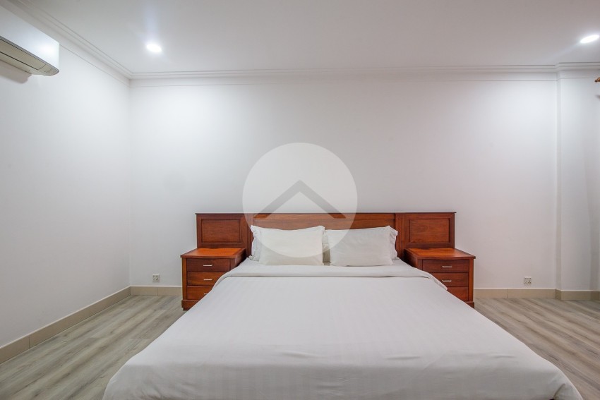 3 Bedroom Serviced Apartment For Rent - BKK1, Phnom Penh