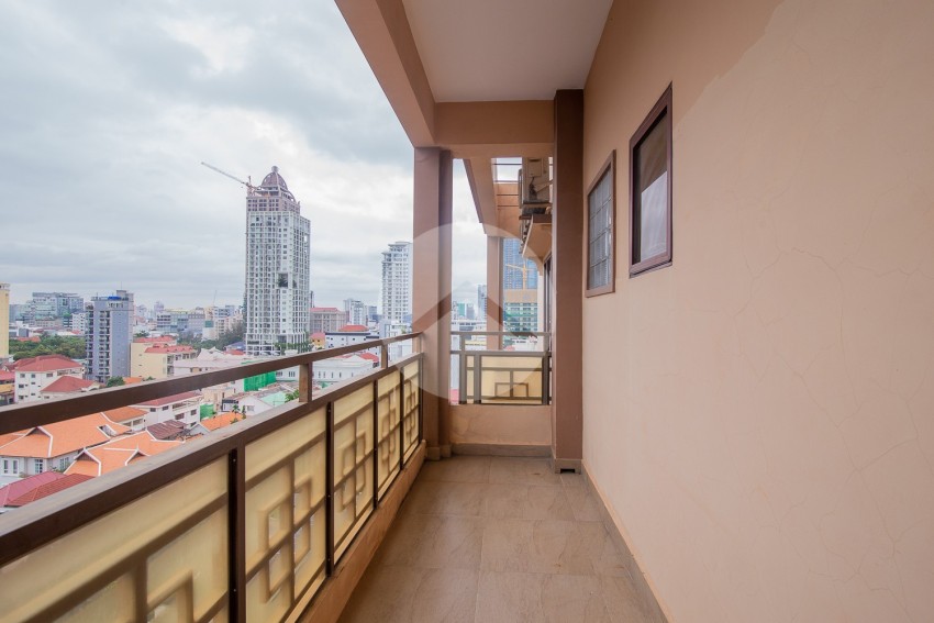 3 Bedroom Serviced Apartment For Rent - BKK1, Phnom Penh