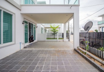 4 Bedroom Villa For Rent - KP Morn Dany, Khan Por Sen Chey, Phnom Penh thumbnail