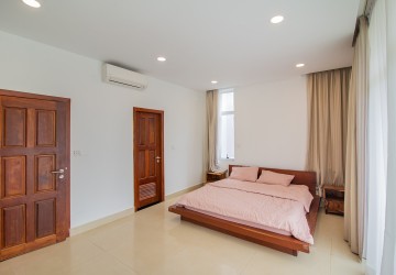 6 Bedroom Villa For Rent  - Elite Town, Tonle Bassac, Phnom Penh thumbnail