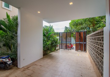 5 Bedroom Villa For Rent - Koh Pich, Phnom Penh thumbnail