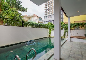 5 Bedroom Villa For Rent - Koh Pich, Phnom Penh thumbnail