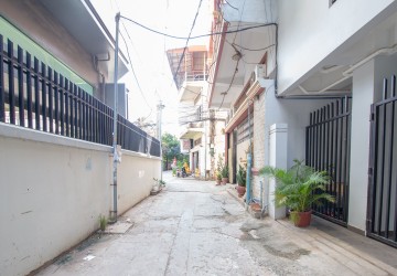 2 Bedroom Apartment For Rent - Tonle Bassac, Phnom Penh  thumbnail