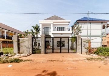 3 Bedroom House For Rent - Slor Kram, Siem Reap thumbnail