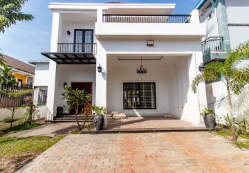 3 Bedroom House For Rent - Slor Kram, Siem Reap thumbnail