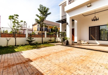 3 Bedroom House For Rent - Slor Kram, Siem Reap thumbnail