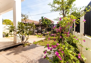 3 Bedroom House For Rent - Slor Kram, Siem Reap thumbnail