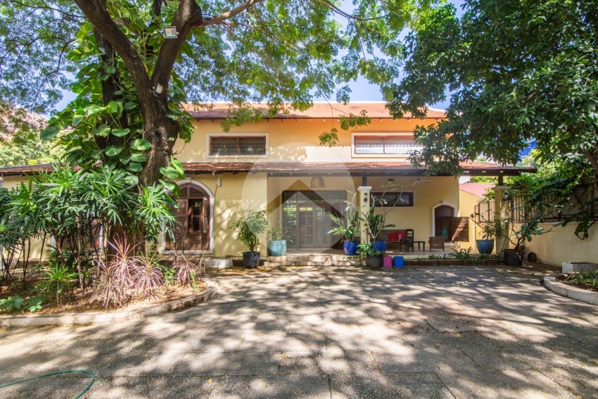 5 Bedroom Colonial Style Villa For Rent - Phnom Penh Thmey, Phnom Penh