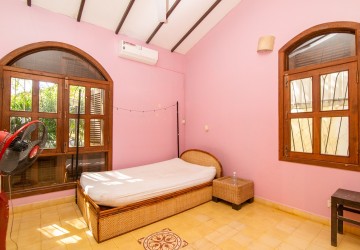 5 Bedroom Colonial Style Villa For Rent - Phnom Penh Thmey, Phnom Penh thumbnail