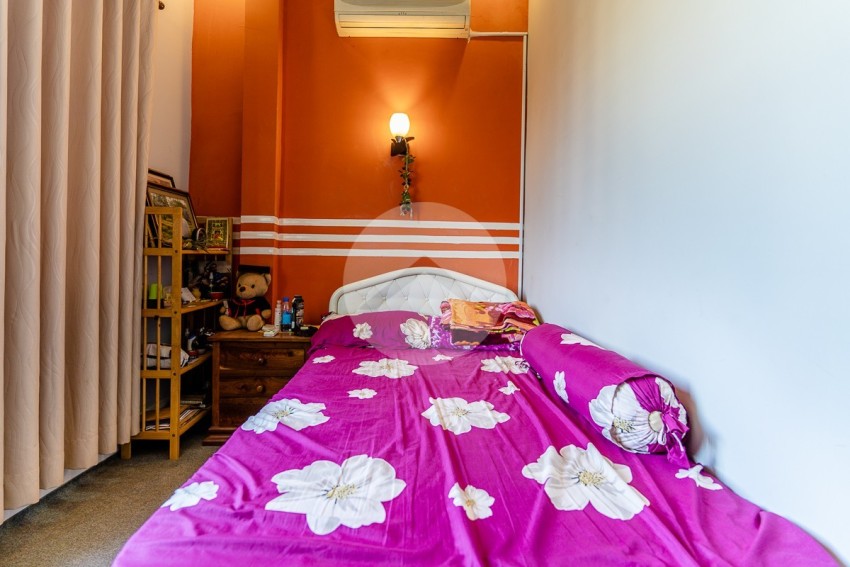 5 Bedroom Commercial Shophouse For Sale - Svay Dangkum, Siem Reap