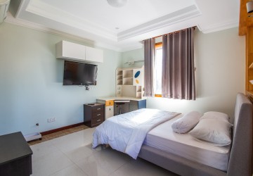 2 Bedroom Serviced Apartment For Rent - Chroy Changvar, Phnom Penh thumbnail