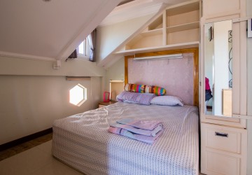 1 Bed Studio Apartment For Rent - Chroy Changvar, Phnom Penh thumbnail