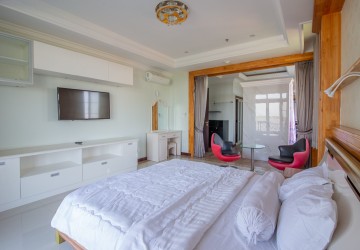 2 Bedroom Serviced Apartment For Rent - Chroy Changvar, Phnom Penh thumbnail