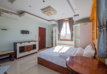 2 Bedroom Serviced Apartment For Rent - Chroy Changvar, Phnom Penh thumbnail