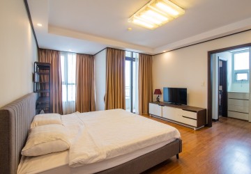 3 Bedroom Condo For Rent - DeCastle Royal, BKK1, Phnom Penh thumbnail