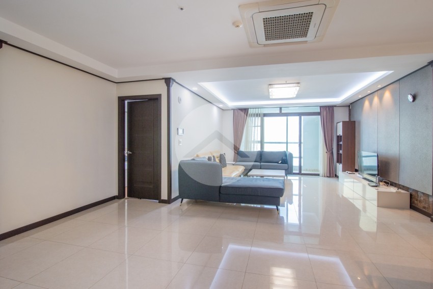 3 Bedroom Condo For Rent - DeCastle Royal, BKK1, Phnom Penh