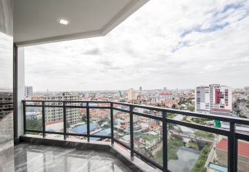 4 Bedroom Penthouse For Rent - Boeung Tumpun, Phnom Penh thumbnail