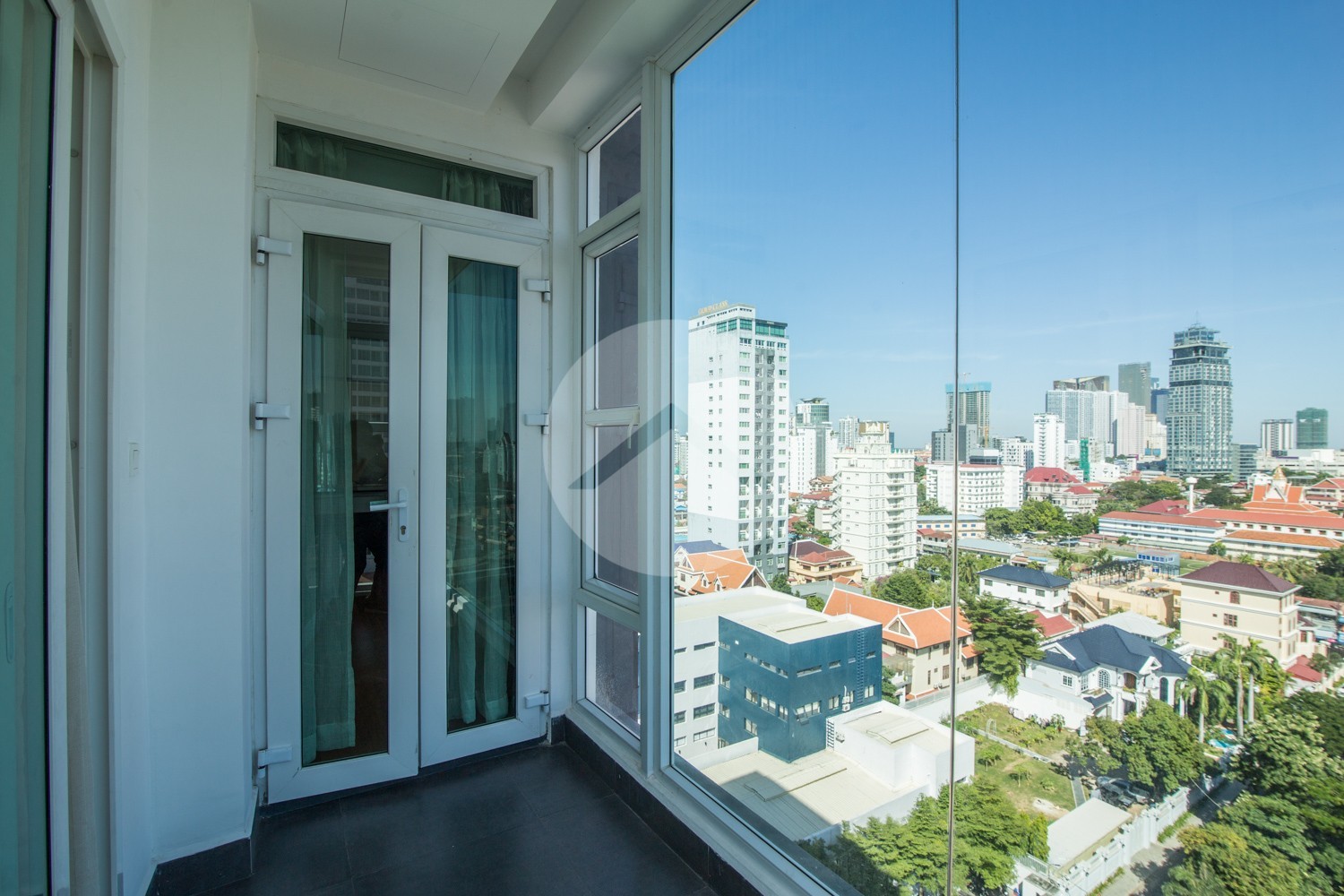 3 Bedroom Apartment For Sale - Silvertown Metropolitan, BKK1, Phnom Penh thumbnail
