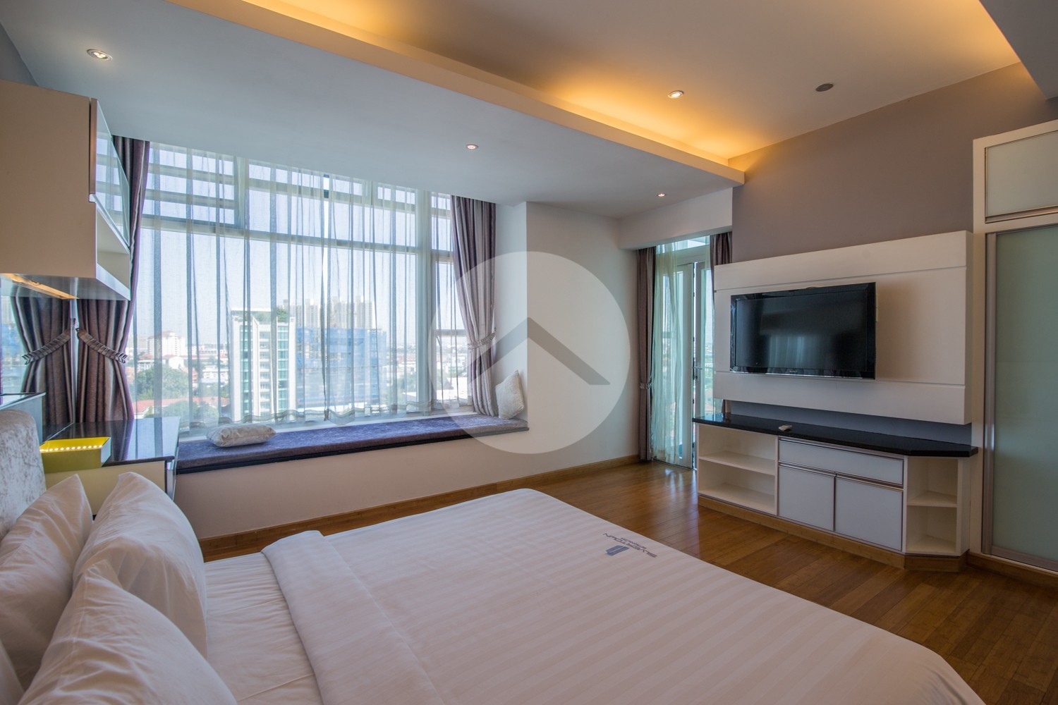 3 Bedroom Serviced Apartment for Rent in BKK1- Phnom Penh thumbnail