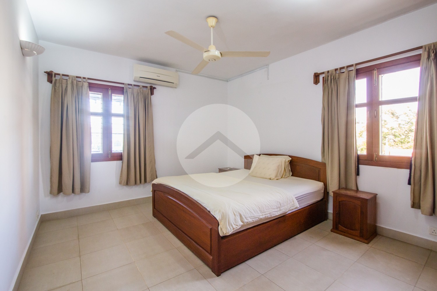 1 Bedroom Apartment For Rent - BKK1, Phnom Penh - Image 6
